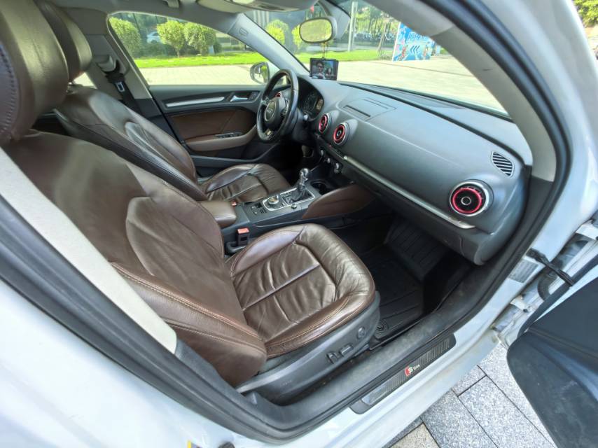 Audi A3 2015 car image #14