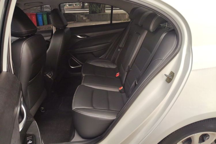 GEELY Emgrand 2021 immagine di auto #17