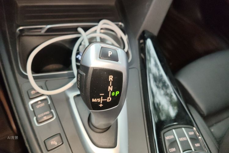 BMW 3 Series GT 2020 car image #16