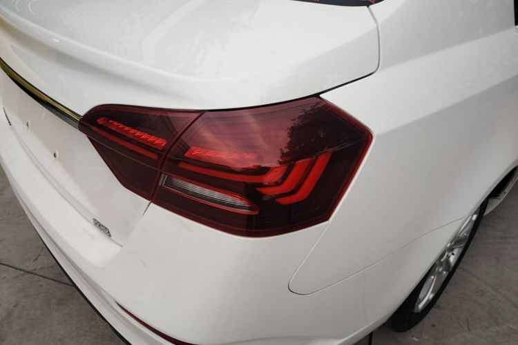 GEELY Emgrand 2021 #4 GEELY Emgrand 2021 imagem de carro #4