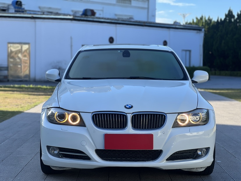 BMW 3 Series (Imported) 2011 car image #2