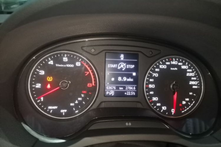 Audi A3 2019 car image #12