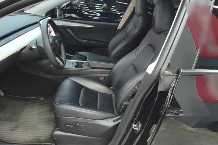 Tesla Model Y 2023 #15 Tesla Model Y 2023 car image #15