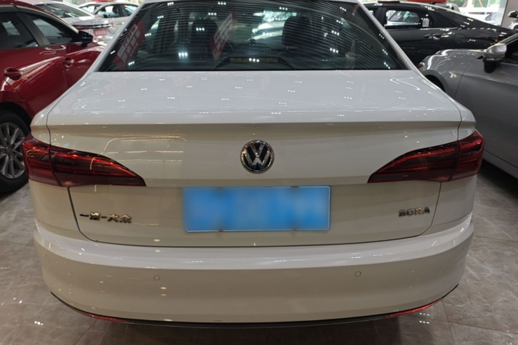 Volkswagen Bora 2020 car image #6