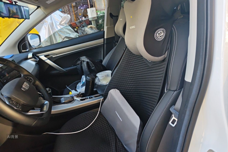 GEELY Coolray 2025 #17 GEELY Coolray 2025 immagine di auto #17