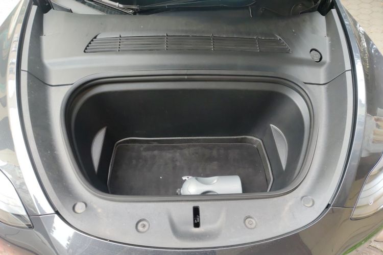Tesla Model Y 2024 #18 Tesla Model Y 2024 immagine di auto #18
