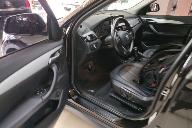 BMW X1 2017 #16 BMW X1 2017 car image #16