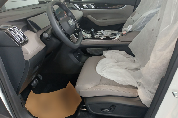 GEELY Boyue L 2026 image de voiture #15