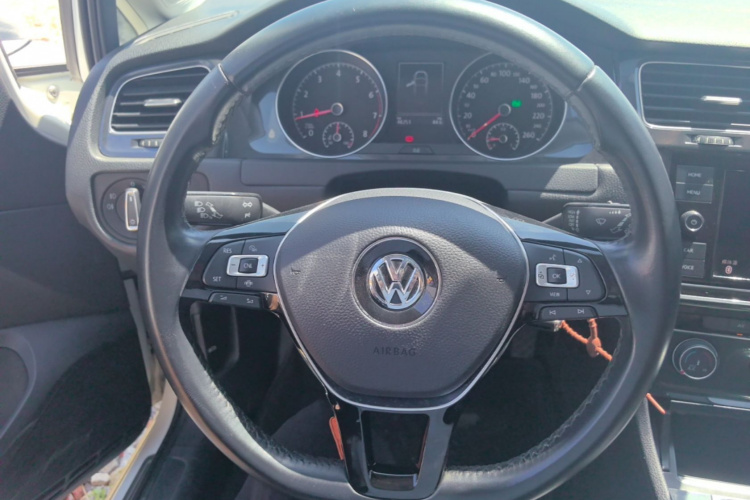 Volkswagen Golf 2020 #11 Volkswagen Golf 2020 car image #11