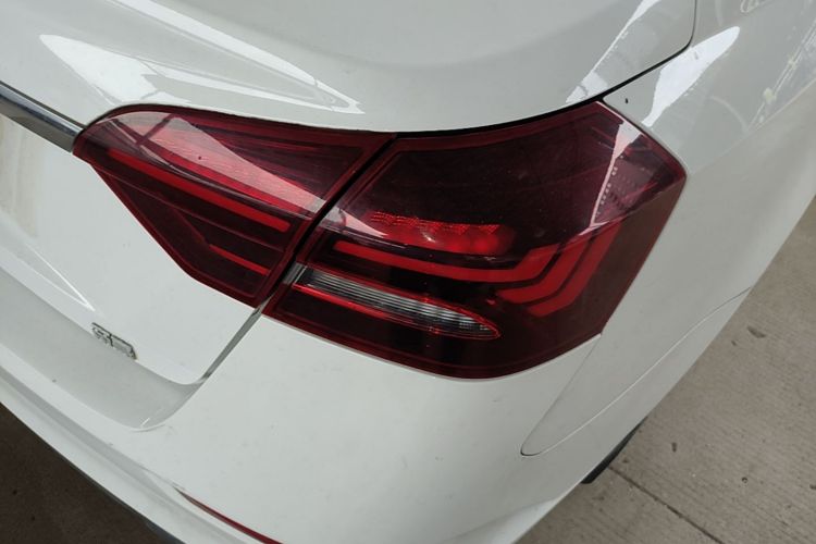 GEELY Emgrand 2022 #8 GEELY Emgrand 2022 car image #8