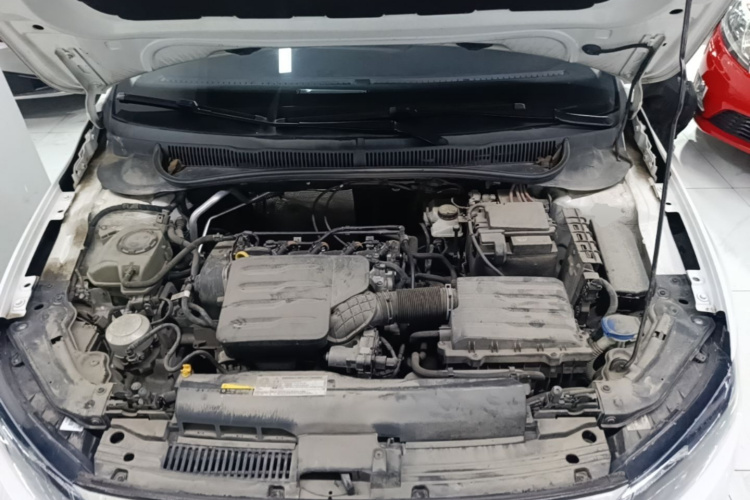 Volkswagen Polo 2022 car image #20