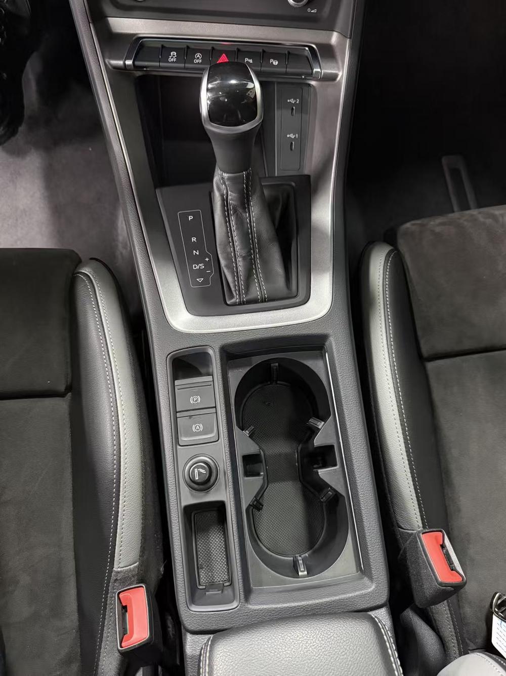 Audi Q3 2022 car image #15