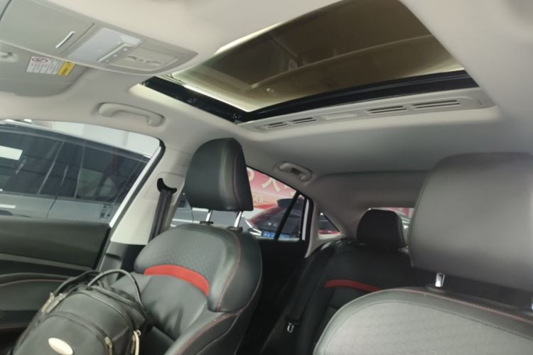 MG 5 2022 immagine di auto #18
