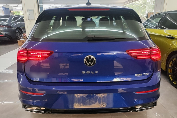 Volkswagen Golf 2021 car image #4