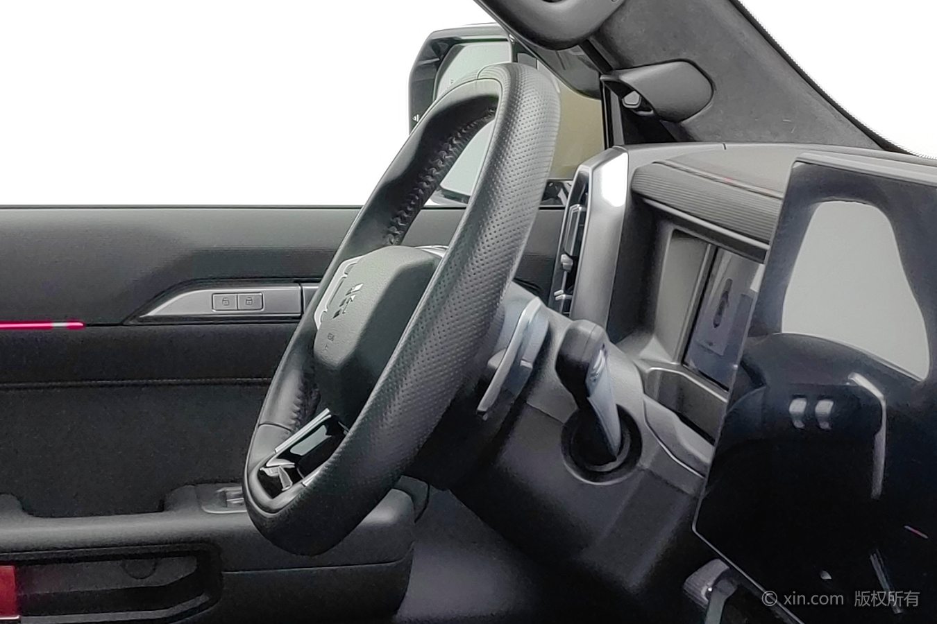 Jetour Traveller 2024 car image #23