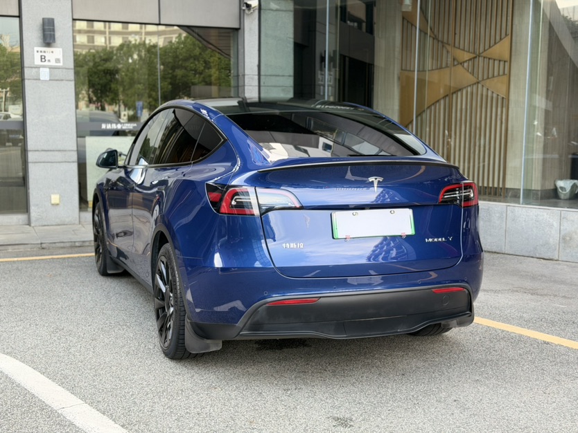 Tesla Model Y 2022 #9 Tesla Model Y 2022 immagine di auto #9