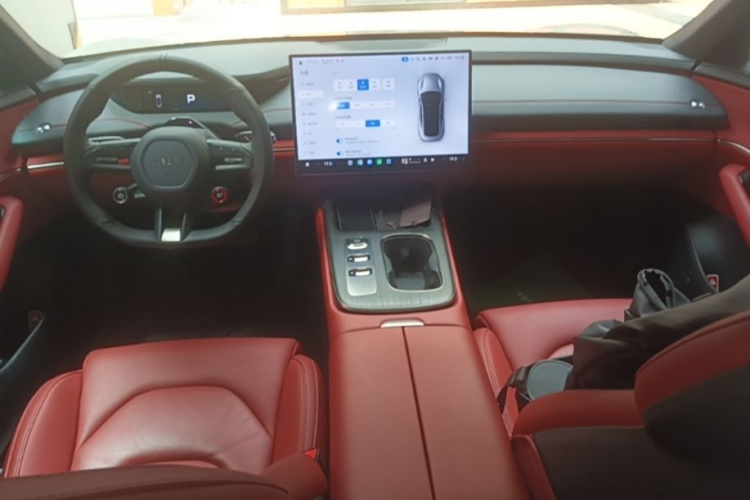 MI SU7 2025 car image #11
