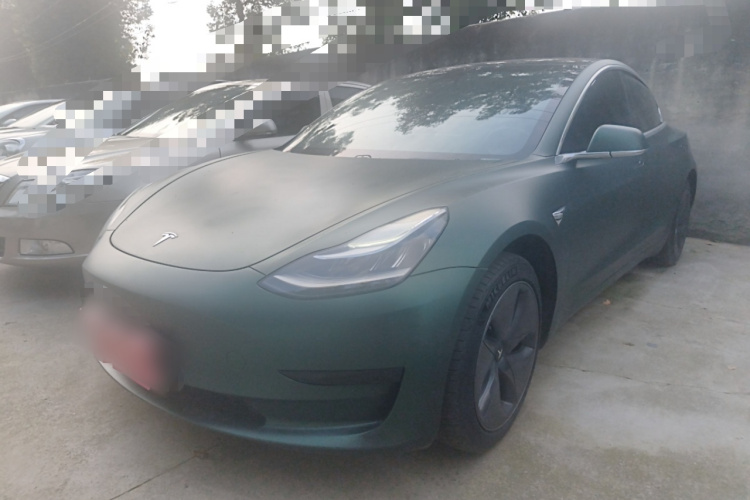 Tesla Model 3 2020 car image #2
