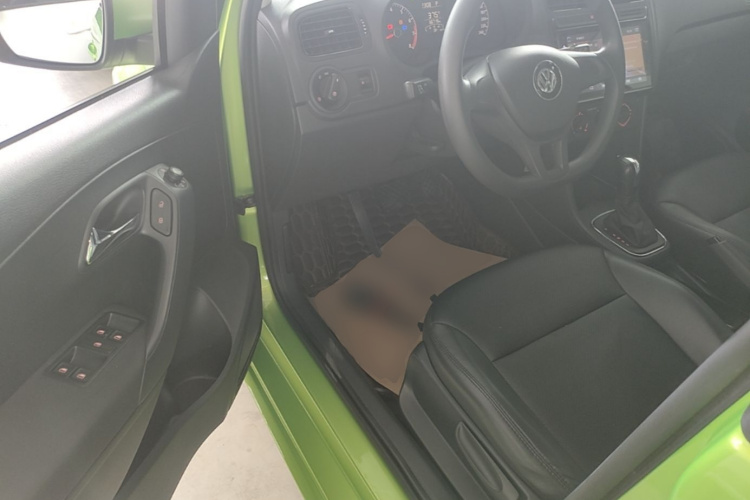 Volkswagen Polo 2017 #16 Volkswagen Polo 2017 car image #16