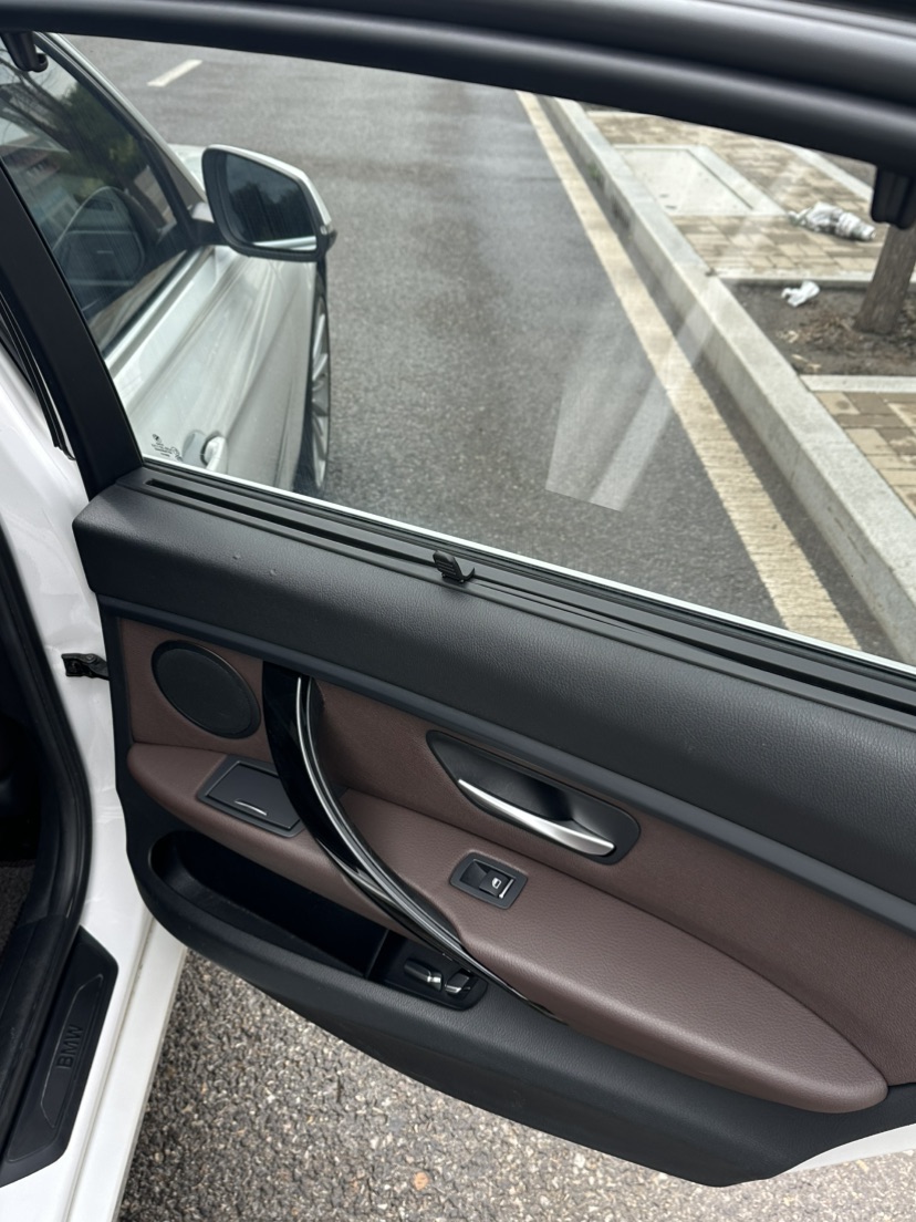 BMW 3 Series 2018 #7 BMW 3 Series 2018 car image #7
