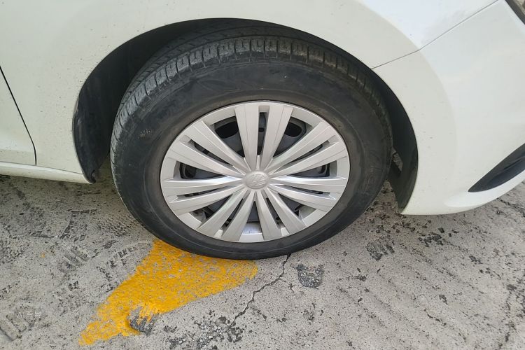 Volkswagen Santana 2016 car image #9