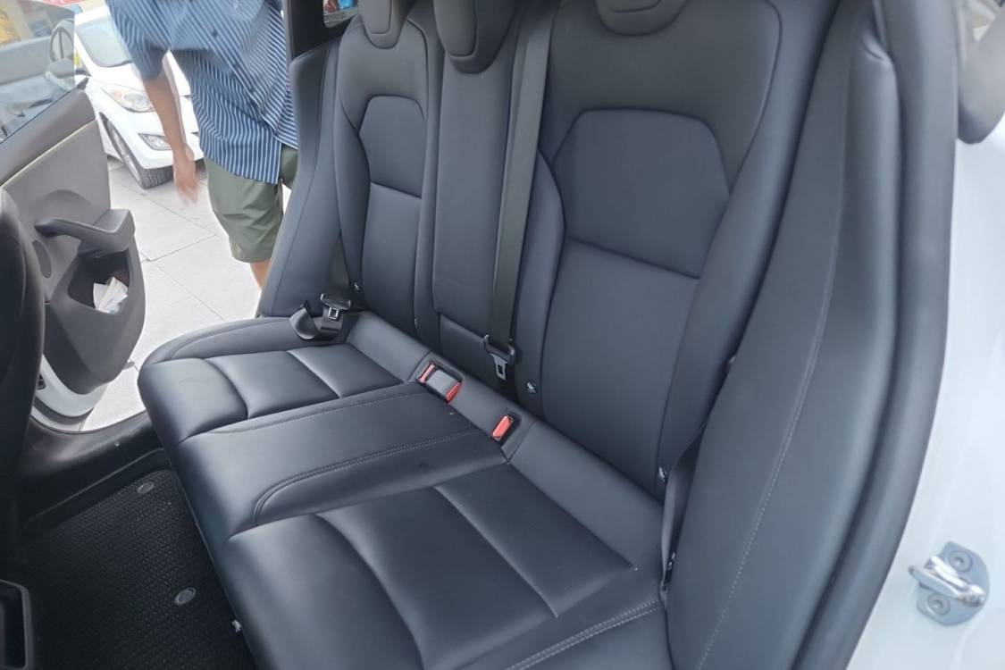 Tesla Model 3 2025 imagen de coche #19