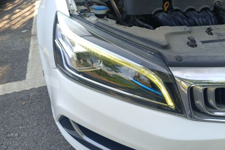 GEELY Emgrand 2019 car image #8