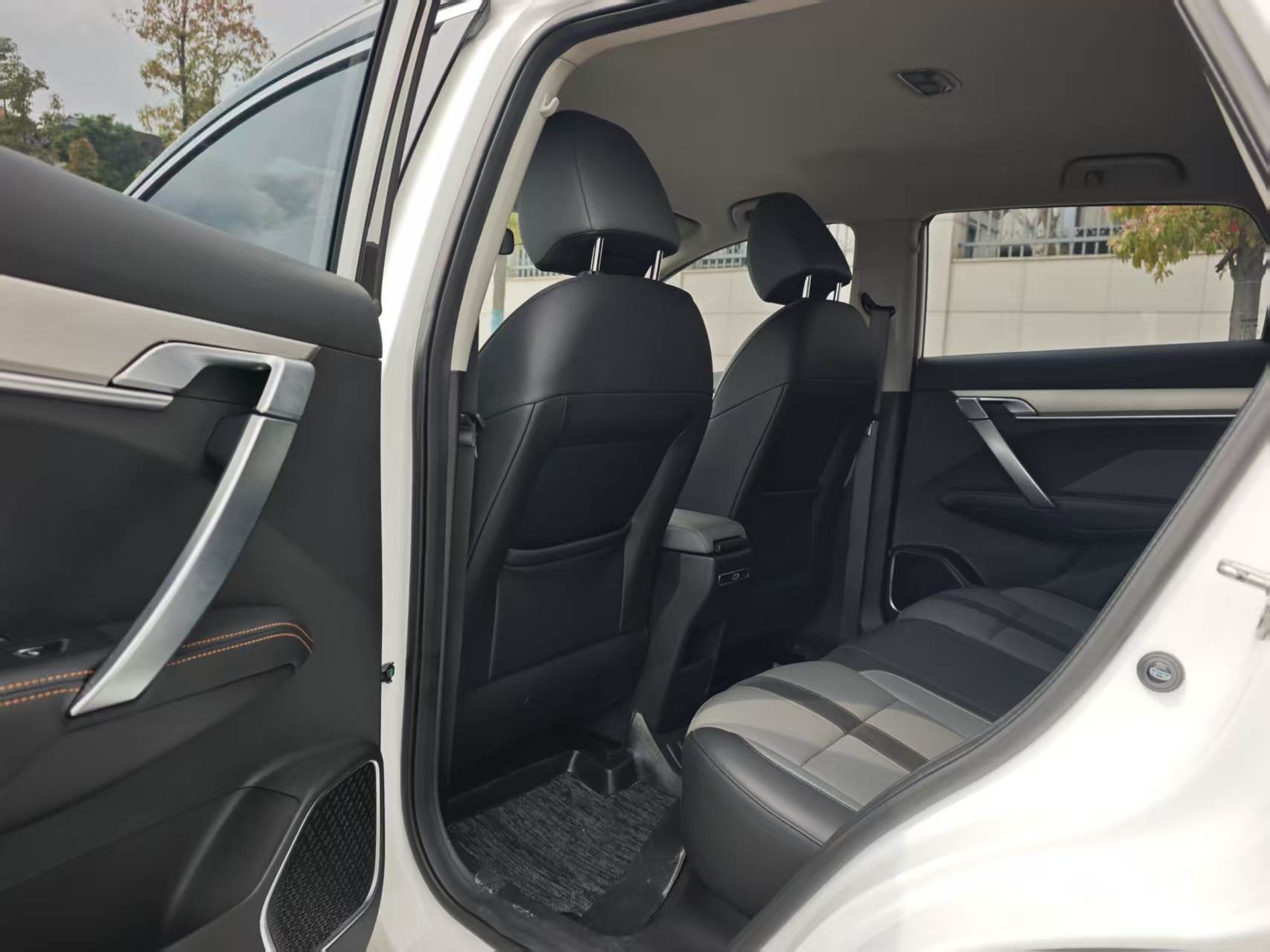 GEELY Coolray 2023 car image #5