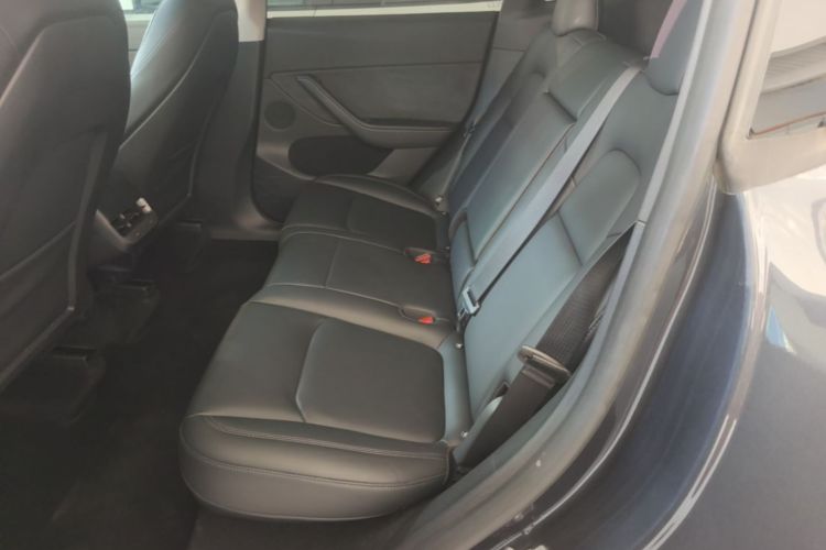 Tesla Model Y 2024 #17 Tesla Model Y 2024 immagine di auto #17