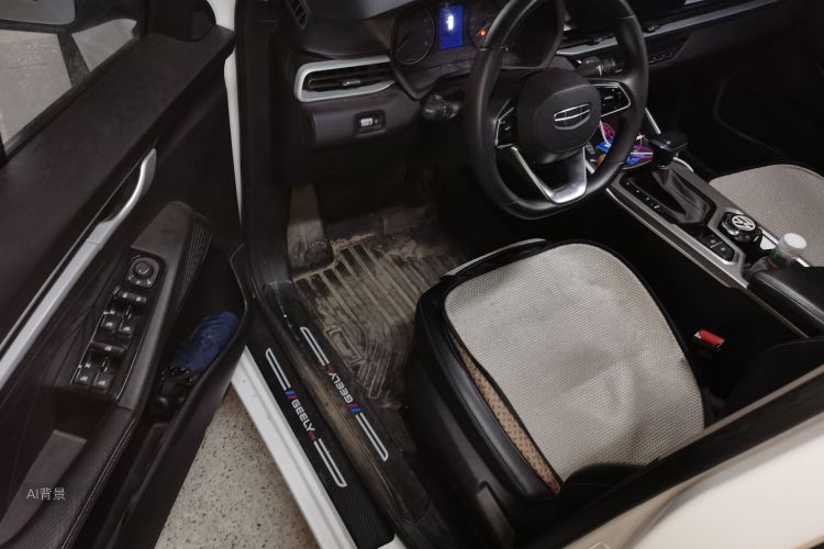 GEELY Emgrand 2025 car image #18
