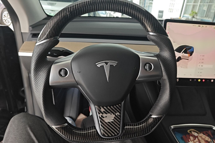 Tesla Model Y 2022 #11 Tesla Model Y 2022 car image #11