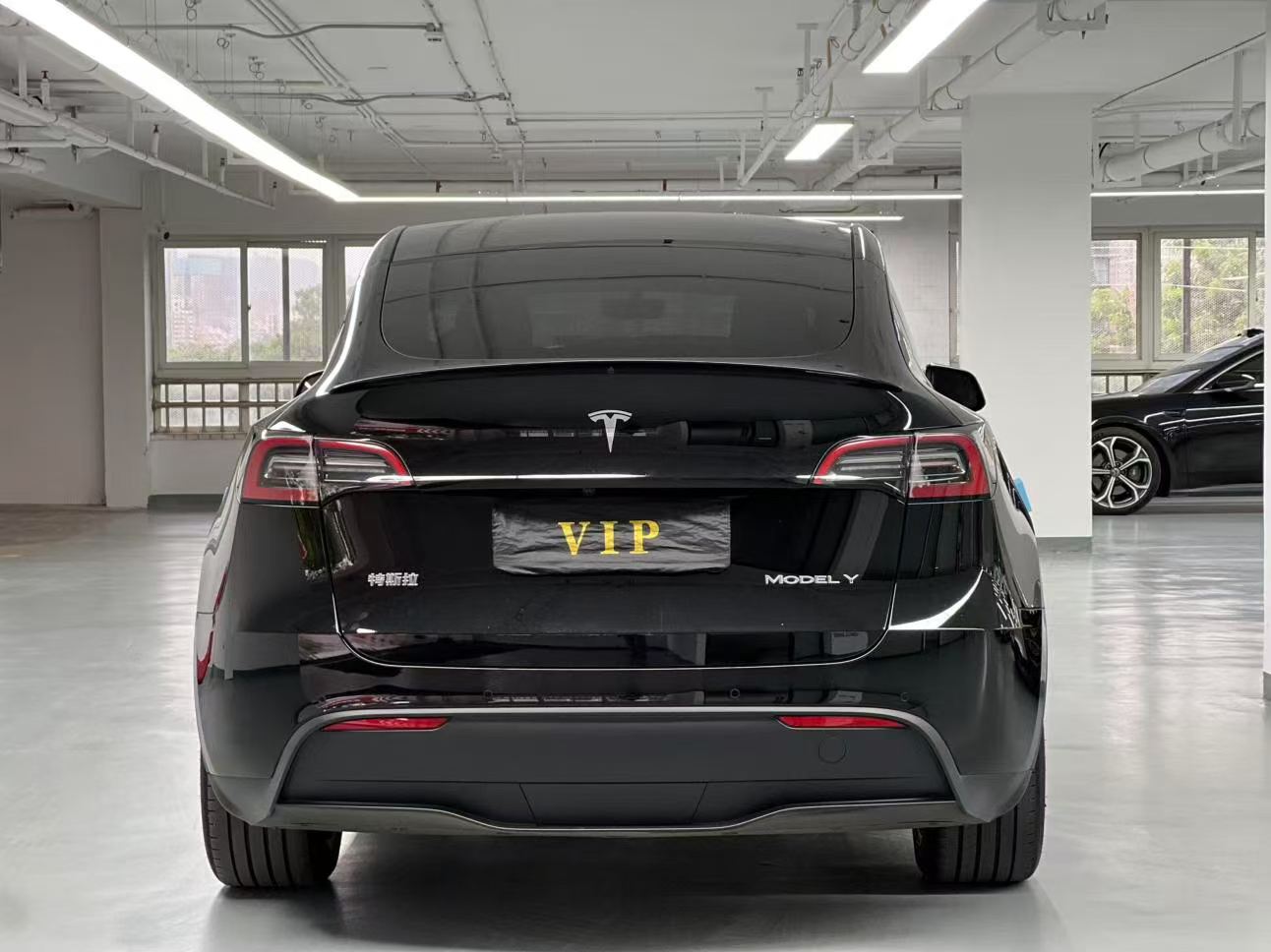 Tesla Model Y 2022 #8 Tesla Model Y 2022 car image #8