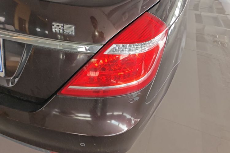 GEELY Emgrand 2016 car image #8