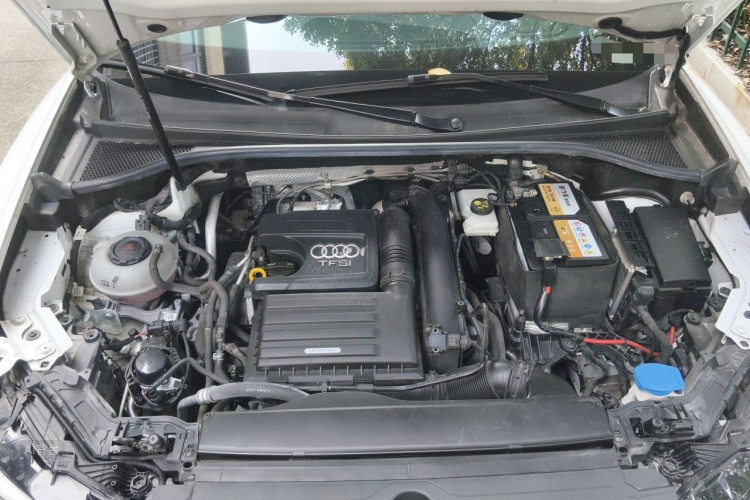 Audi Q3 2021 immagine di auto #22
