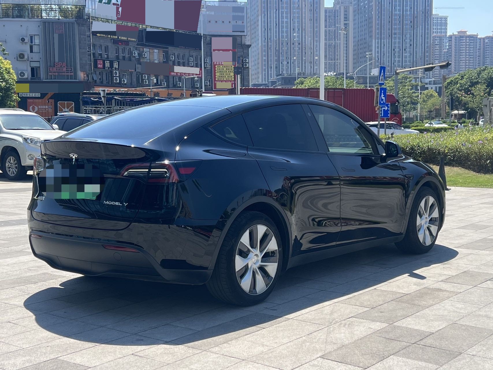Tesla Model Y 2022 #7 Tesla Model Y 2022 صورة سيارة #7