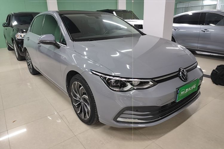 Volkswagen Golf 2022 car image #6