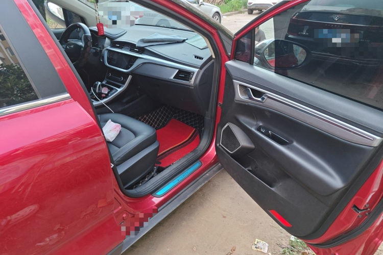 GEELY Emgrand GS 2019 #21 GEELY Emgrand GS 2019 car image #21