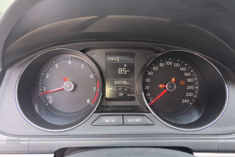 Volkswagen Lavida 2017 car image #14