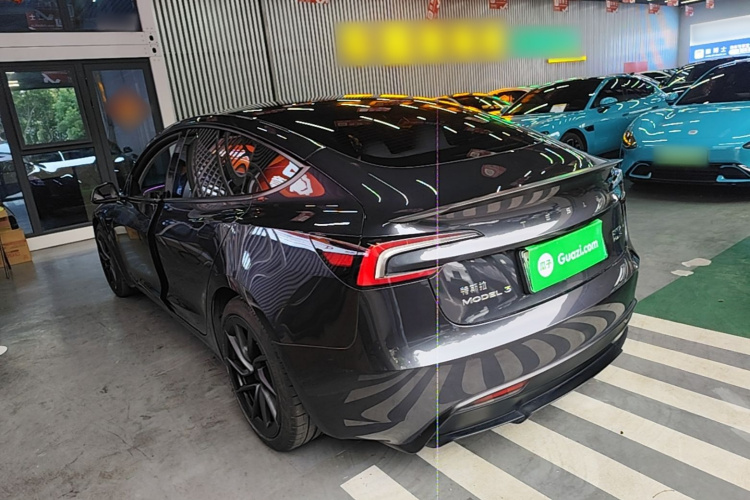 Tesla Model 3 2024 car image #5