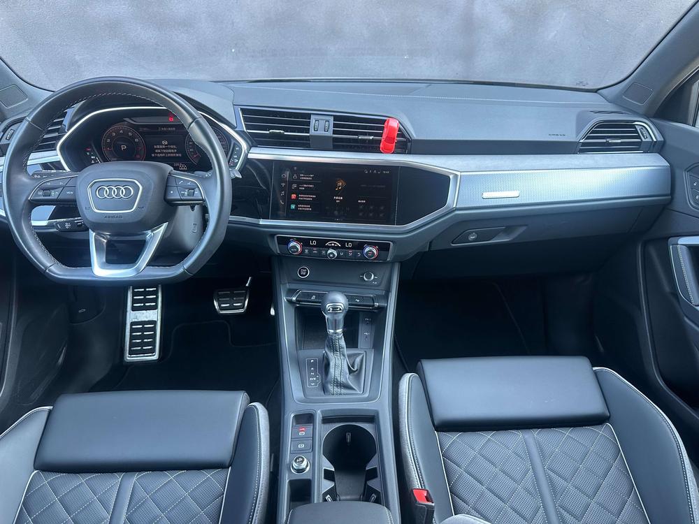 Audi Q3 2025 #12 Audi Q3 2025 car image #12