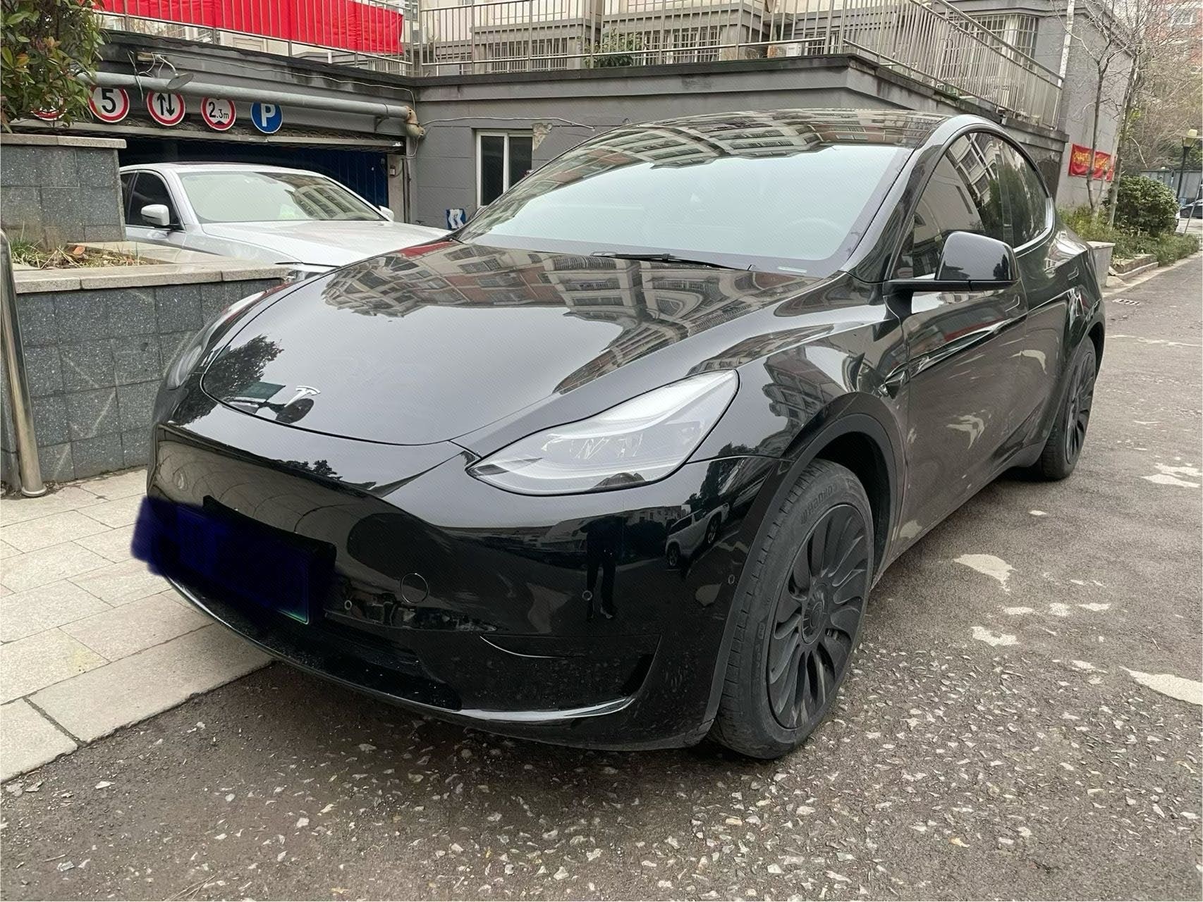 Tesla Model Y 2022 car image 