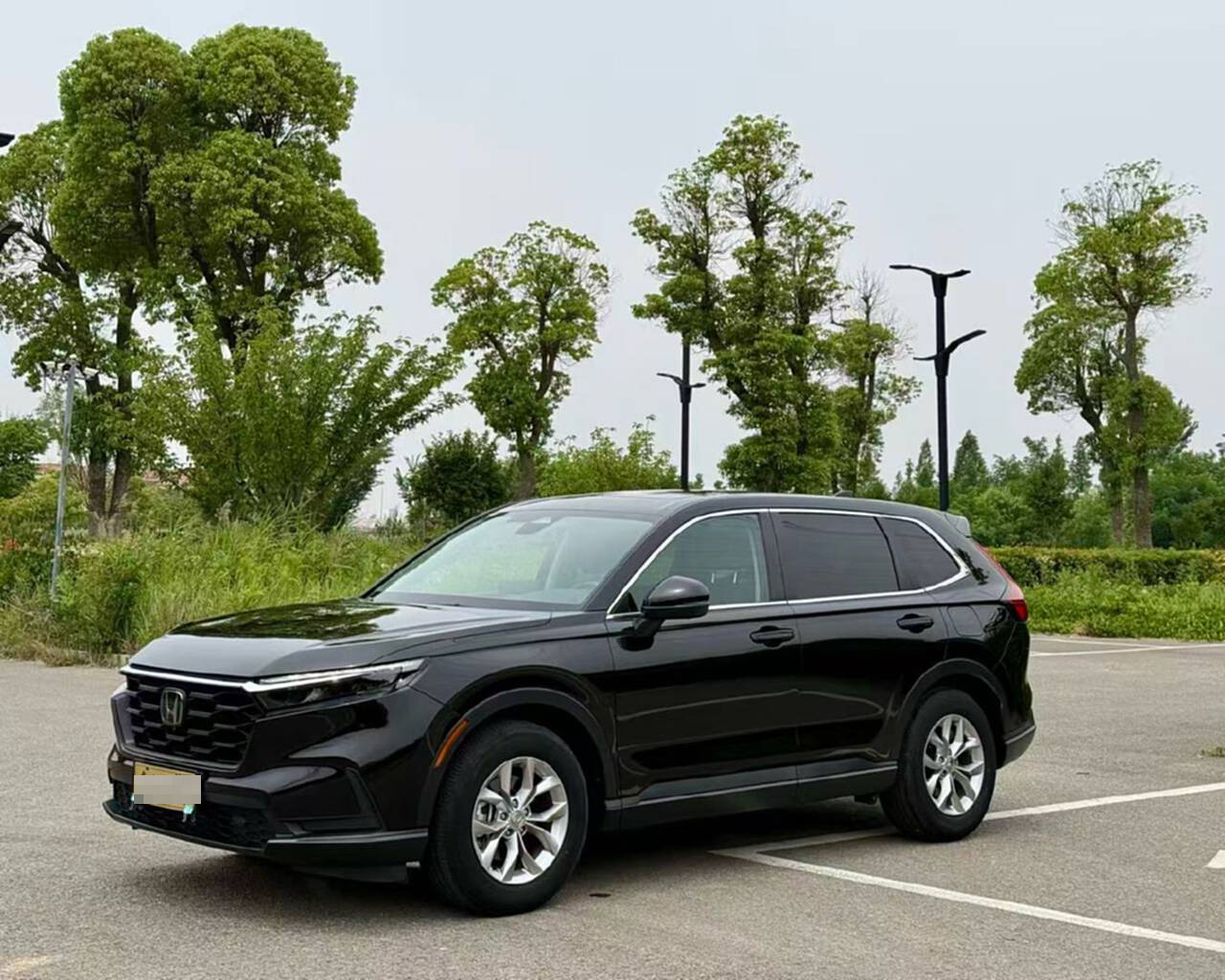 Honda CR-V 2024 car image #2