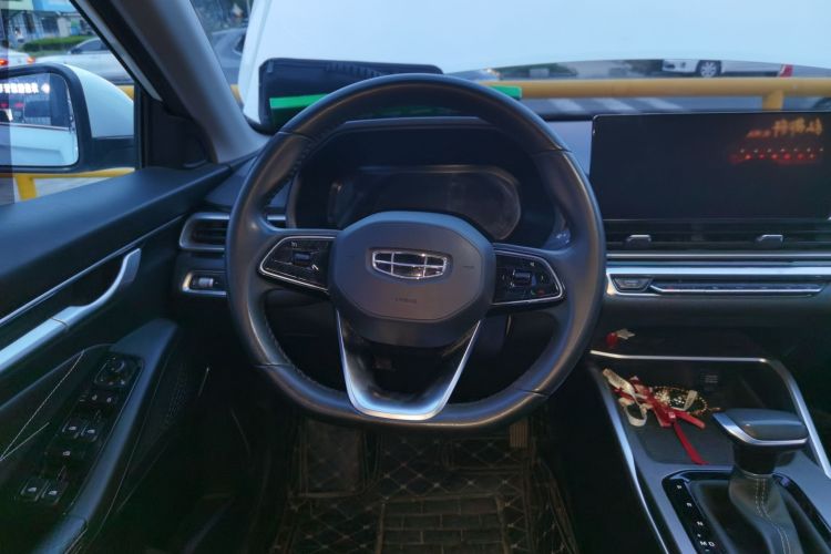 GEELY Emgrand 2022 #11 GEELY Emgrand 2022 car image #11