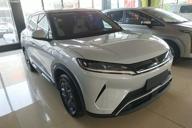 BYD YuanUP 2025 #4 BYD YuanUP 2025 car image #4