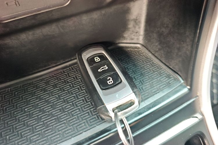 GEELY Vision X6 2019 #9 GEELY Vision X6 2019 car image #9