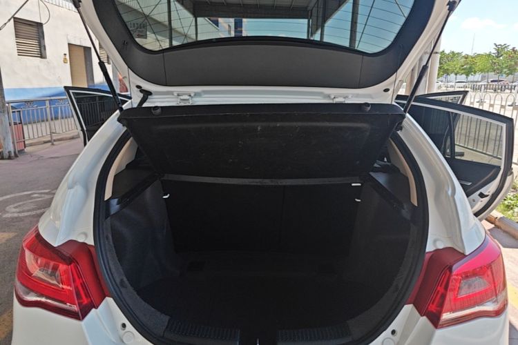 GEELY Emgrand 2017 #19 GEELY Emgrand 2017 car image #19