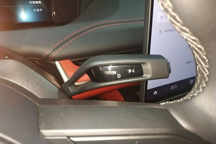 MI SU7 2024 car image #14