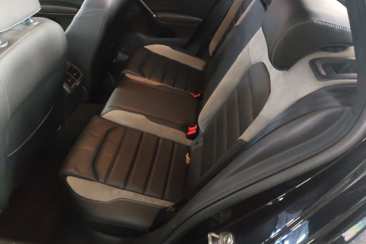 Volkswagen Golf 2018 immagine di auto #17