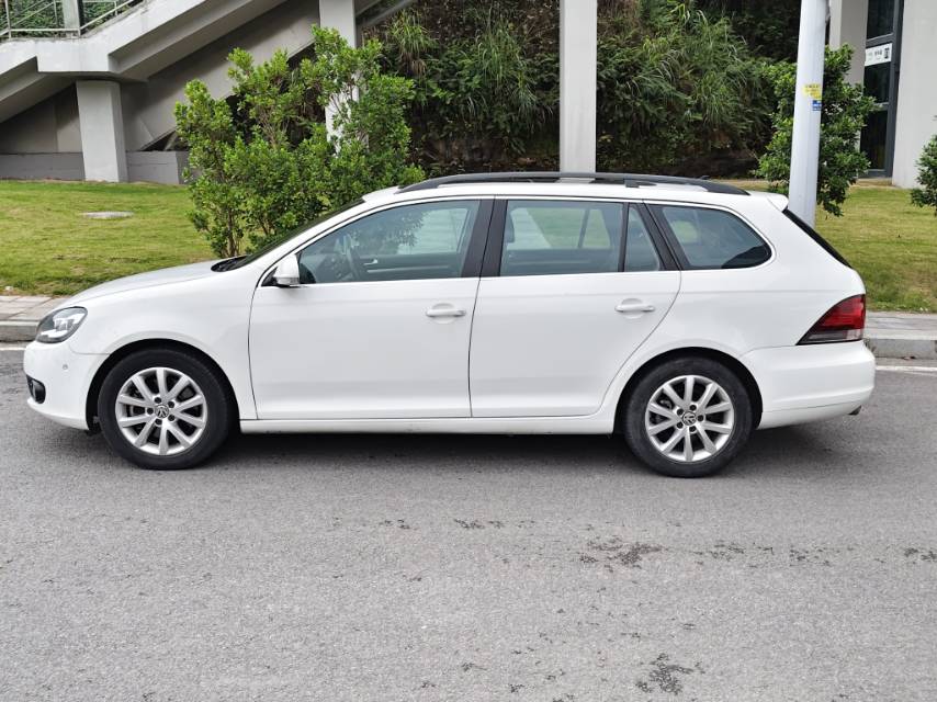 Volkswagen Golf (Imported) 2013 #4 Volkswagen Golf (Imported) 2013 car image #4