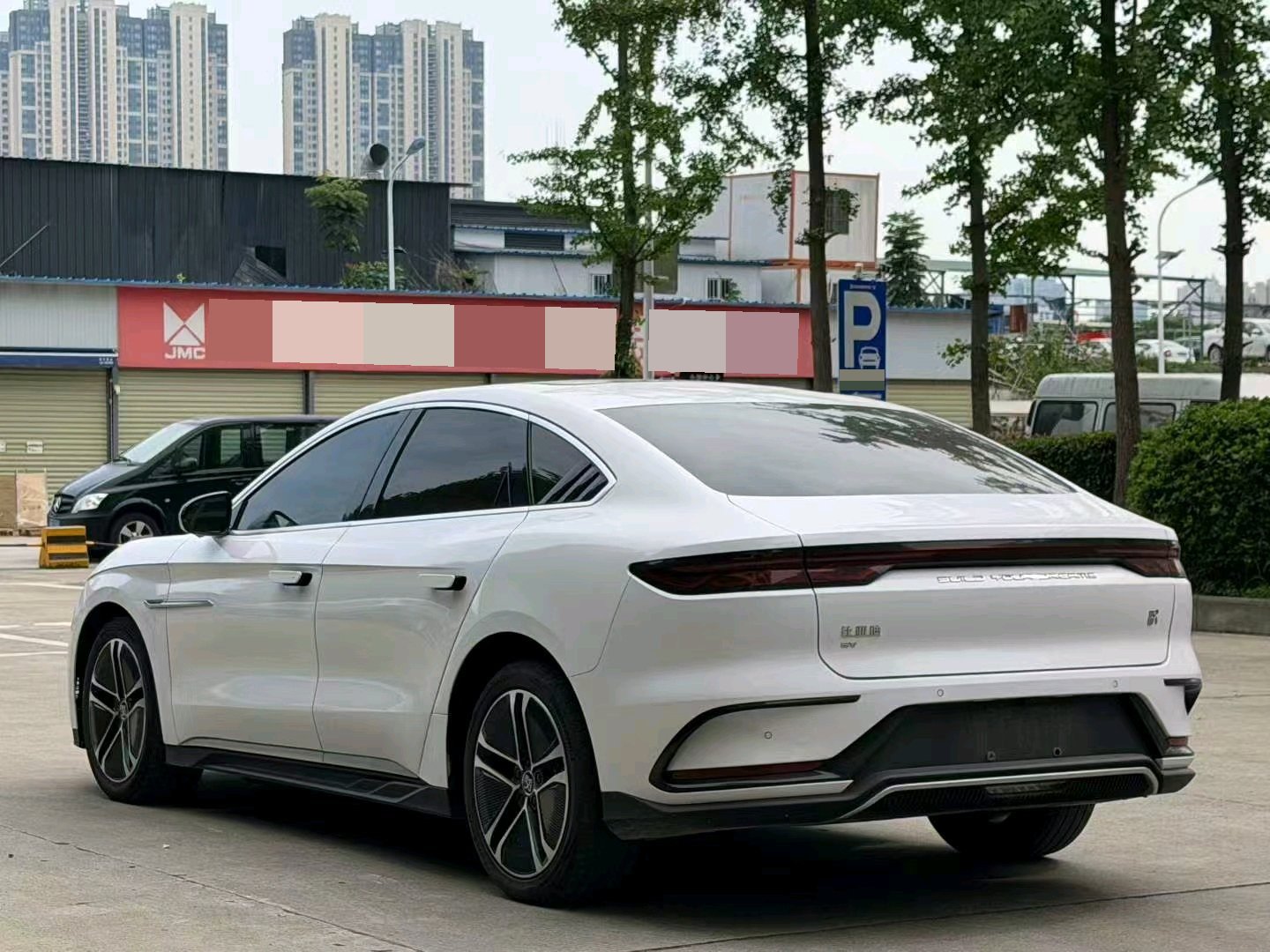 BYD Han 2023 #7 BYD Han 2023 car image #7
